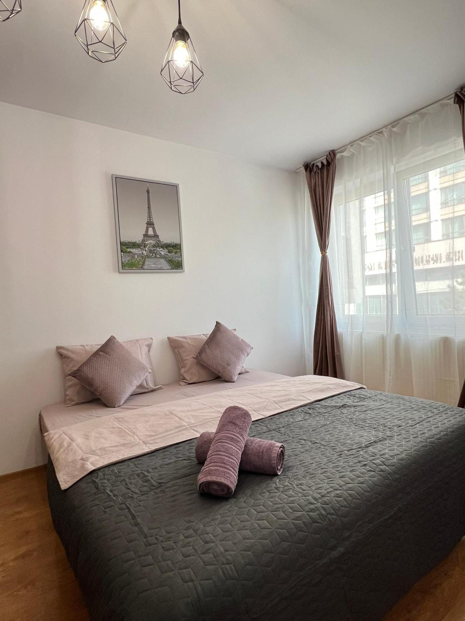 2 Rooms Apartment City Center Iasi Exteriör bild